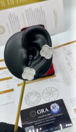Xvip Premium VVS Moissanite Diamond Vca Earring