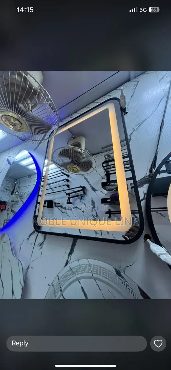 60×80 Mirror With Multiple Lights