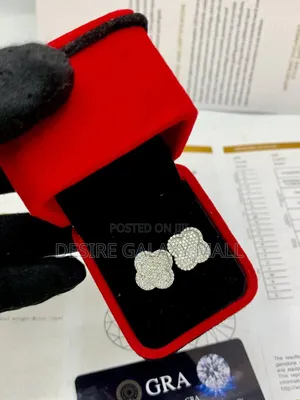 Xvip Luxury VVS Moissanite Diamond Vca Earring