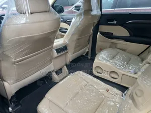 Toyota Highlander 2015 Black