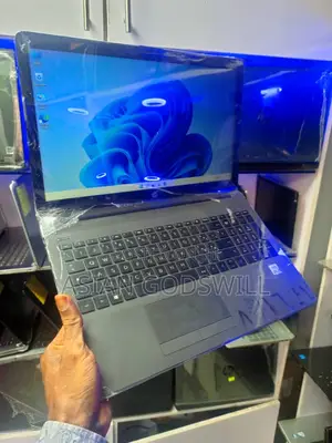 New Laptop HP 15 8GB Intel Core i5 HDD 500GB