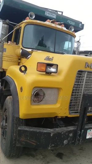 Rd Mack Truck Tipper