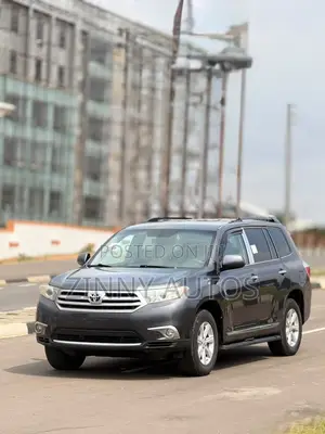 Toyota Highlander 2013 Gray