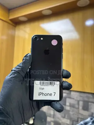 Apple iPhone 7 32 GB Black