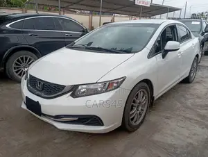Honda Civic 2013 White