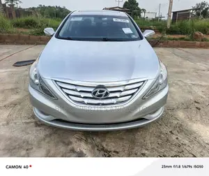 Hyundai Sonata 2011 Silver
