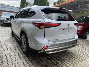 Toyota Highlander 2023 White
