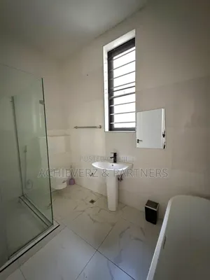 5bdrm Duplex in Asokoro for rent