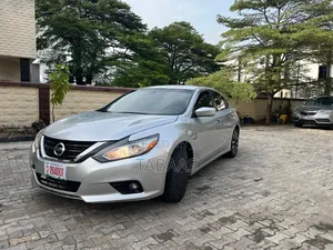 Nissan Altima 2018 Silver