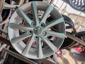 Clean Follow Come,Camry 16,Inch Rims Available
