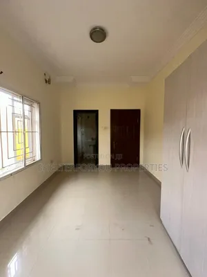 2bdrm Apartment in Lekki Phase 1 for rent