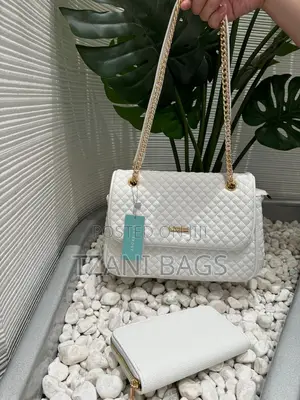 Chrisrosy Handbag