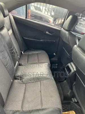 Toyota Camry SE 4dr Sedan (2.5L 4cyl 6A) 2013 Gray