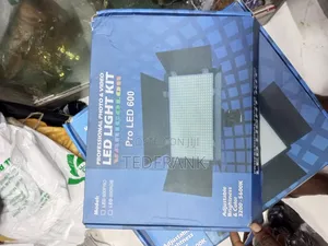 Varicolor Pro Led 600 With Stand