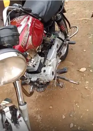 Bajaj Boxer 2020 Red