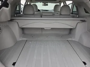 Toyota Venza 2010 Silver