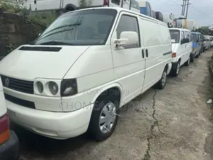 Volkswagen Transporter 2006 White