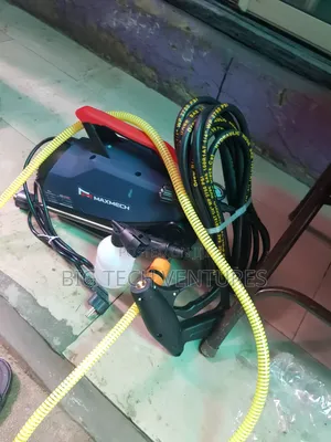 Maxmech Pw 1100-5 High-pressure Washer, Featured In Blue And Red.