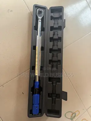 Click-Type Adjustable Torque Wrench.