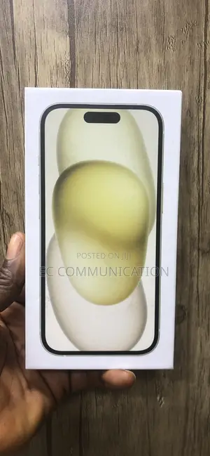 New Apple iPhone 15 256 GB Yellow