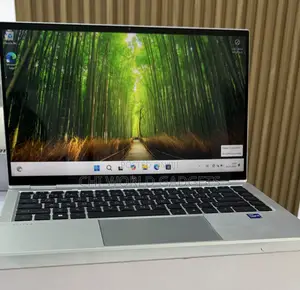 Laptop HP EliteBook 1040 G8 16GB Intel Core i7 SSD 512GB