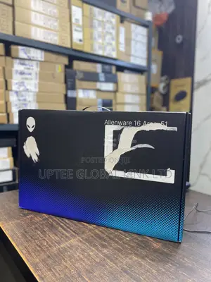 New Laptop Dell 32GB Intel Core Ultra 9 SSD 2T