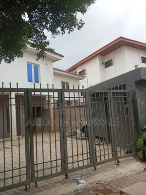 8bdrm Duplex in Wuse 2 Abuja for sale