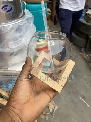 Cocktail Glass Cup With Wood Stand