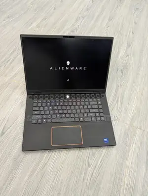 Laptop Alienware M16 R2 16GB Intel Core Ultra 7 SSD 1T