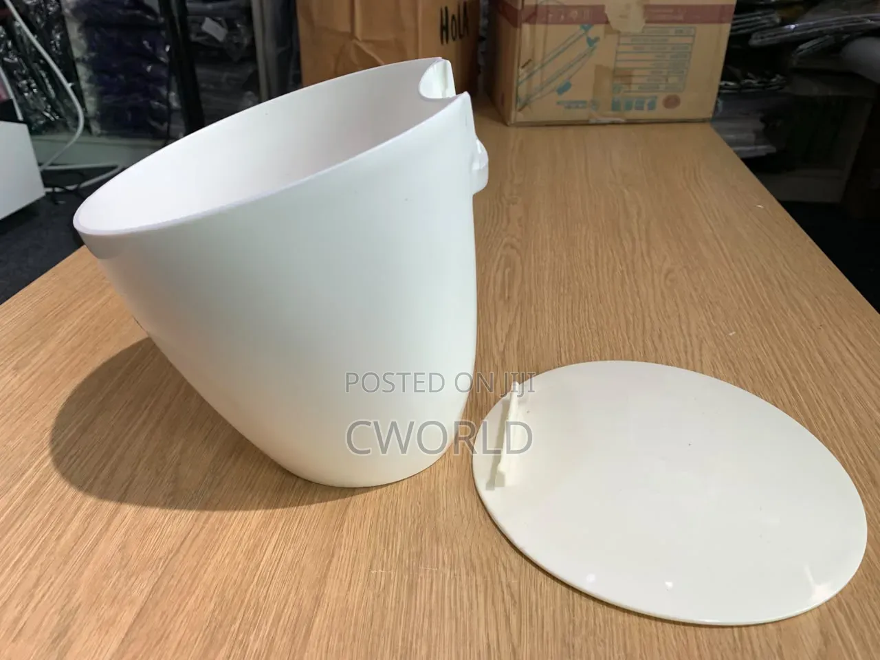 Tabletop Storage Bucket