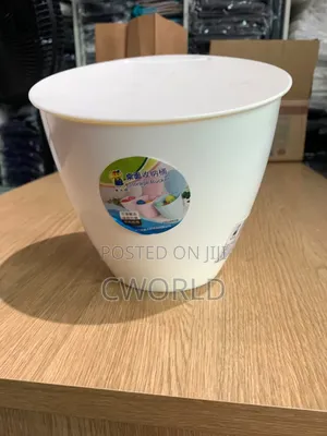 Tabletop Storage Bucket