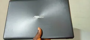 Laptop Asus X550LA 8GB Intel Core i5 HDD 500GB