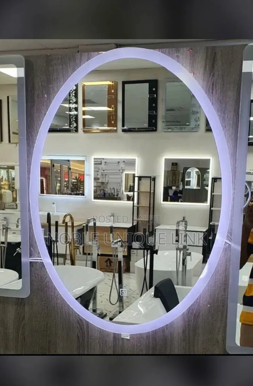 Mirror With Multiple Lights