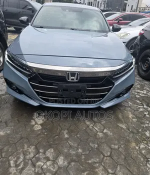 Honda Accord Sport (2.0L 4cyl Turbo 10A) 2019 Blue