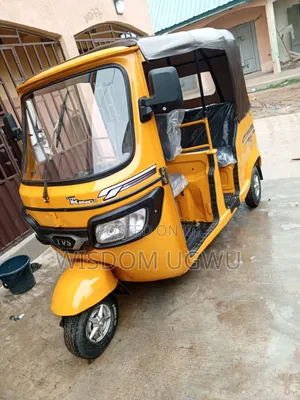 TVS King Deluxe Plus iTouch Start 2023 Yellow
