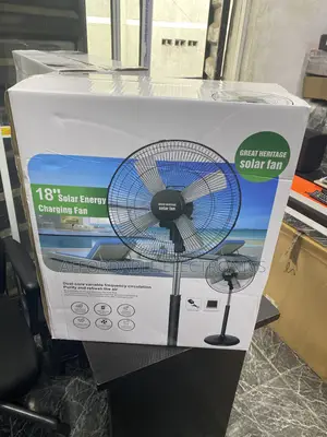 New 18” Great Heritage Solar Generator With Charger and Solar Panel