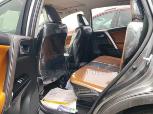Toyota RAV4 2017 Gray
