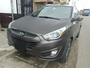 Hyundai Tucson 2015 Brown