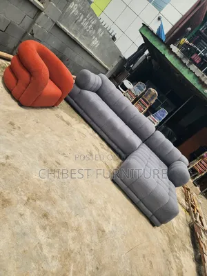 Grey L-Shaped Sofa Couch With Single Seater