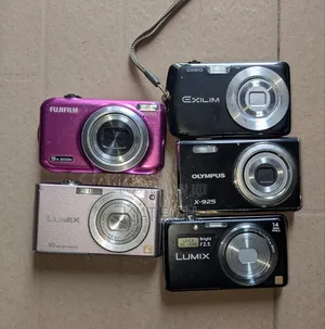 Digital Camera (Pocket Size)