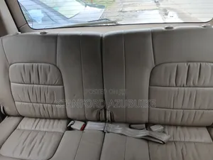 Lexus LX 470 Sport Utility 2004 Gray