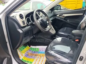 Toyota Matrix 2013 Silver
