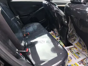 Toyota Matrix L Hatchback FWD (1.8L 4cyl) 2014 Black