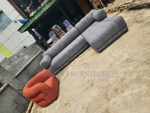 L-Shaped Sofa Chairs Made With Topnotch Materials