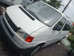 Volkswagen Transporter 1999 White