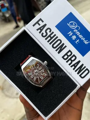 New Denuosi Fashion Beand Leather Watch