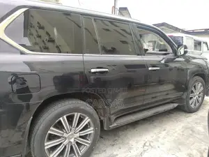 Lexus LX 2016 Beige