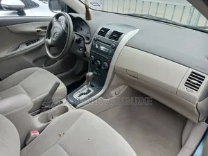Toyota Corolla 2010 Blue