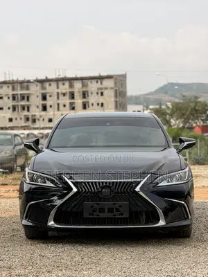 Lexus ES 2021 Black