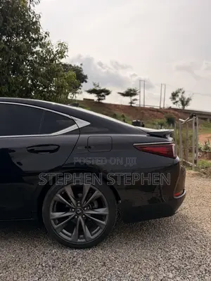 Lexus ES 2021 Black